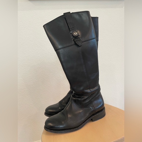 Frye Melissa Seam Boot - Picture 2 of 9